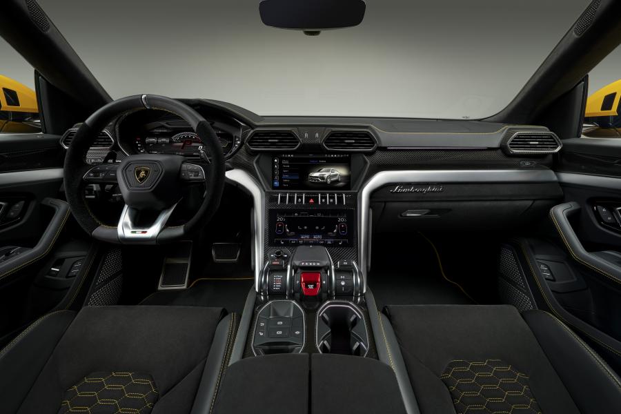 Торпедо Lamborghini Urus 2018 года  (WW) (фото 14 из 39)